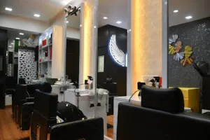 Avallon Luxury Family Salon