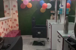 Boni's Beauty Salon