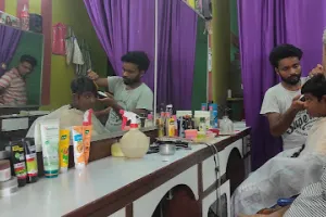Daya Salon