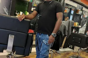 Paritosh Hair Look Salon