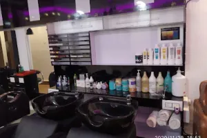 Jhalak Beauty Clinic