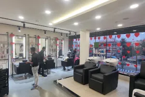 Lakme Salon For Him and Her in G.T Road,Bardhaman