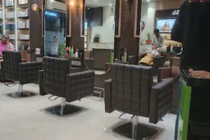 Moonlight Salon