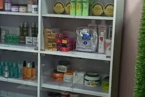 Ushine Ladies Beauty Salon