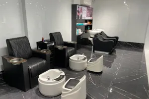 THE SALON - 9