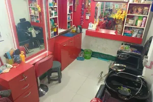 Titly Ladies Beauty Parlour