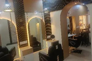 OUI MEI ladies beauty salon and Academy