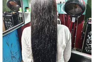 Mansee Beauty hub salon &amp; clinic