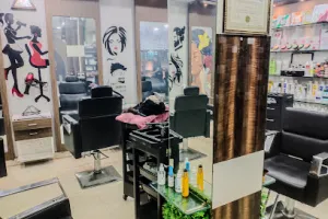 Five Sense Family Salon and Spa | Best Unisex Salon in Kharagpur | Best Parlour in Kharagpur|