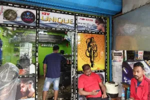 Unique parlour