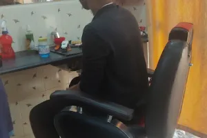 Unique Saloon(యూనిక్ సలూన్)