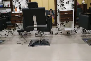 Looks Unisex Parlour