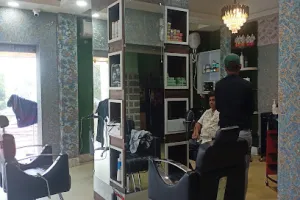 Magic Place Unisex Salon