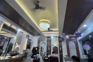Chaitali's Make-up Studio and Salon