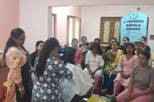 Vicky's family salon &amp; academy