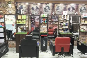 Bapi &amp; joti family salon