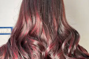 Soma's skin &amp; hair makeup salon