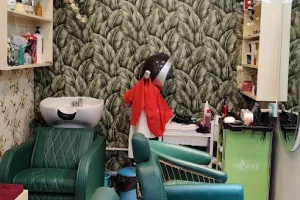 Style By Mukta (Girls Saloon)