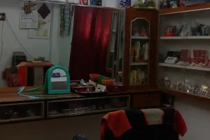 BARSHA LADIES BEAUTY PARLAR