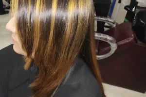 TS lounge Beauty Salon A Complete Family Beauty Salon