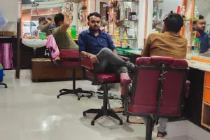 Chandrama Saloon(Dilip &amp; Papu)
