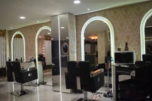 Dandy Style Salon and Training Academy (Best salon in beckbagan)