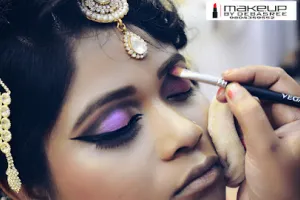 MakeupByDebasree / bridalmakeupartist in kolkata / beauty service and makeup academy
