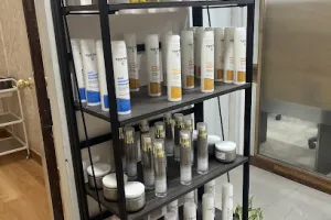 Rubina Kazi Salon &amp; Academy