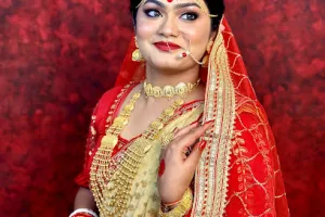 Mou's makeover &amp; ladies Beauty parlour