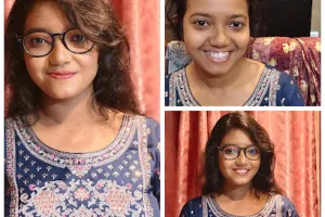 Moumita'Z Makeup Studio &amp; Academy