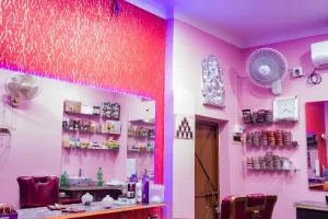 Glorious Beauty Parlour