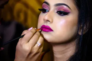 Dipikapaulmakeup (Dips Makeup Studio and Academy)