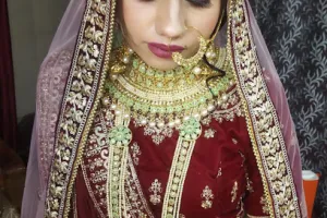 Juhi beauty parlour