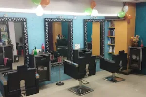 BM Family Salon { Mens&amp;Women}