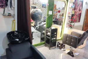 THE BEAUTY CITY LADY PARLOUR