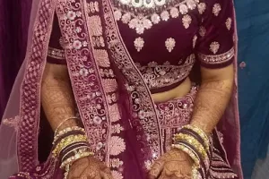 Beauty parlour BLUSH &amp; BLISS.Buety Salon At Home Ujjain