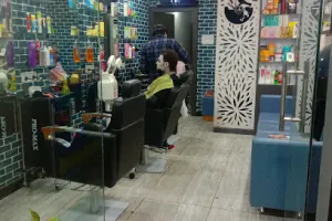 Lucky Hair Salon