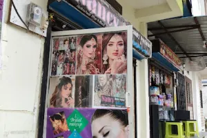 Nancy beauty parlour