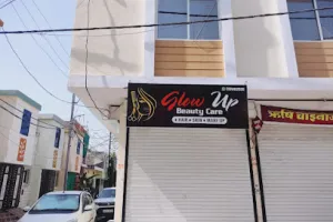 GLOW UP BEAUTY PARLOUR