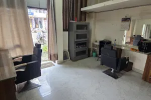 Glam PROFESSIONAL UNISEX SALON &amp; SPA