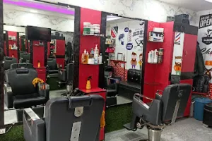Dev Mens Parlour