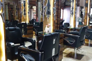 Venus The Salon