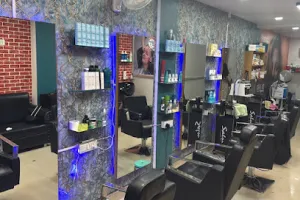 S Unique Hair &amp; Beauty salon