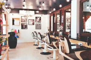 Central India Hair &amp; Beauty Salon