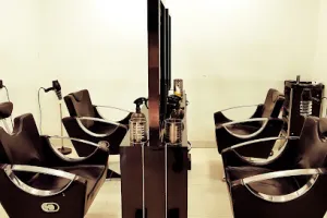 Central India Salon Ravi Nagar Branch