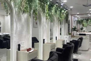 PEARL BEAUTY SALON KOH-E-FIZA