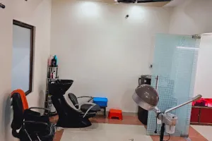 Priyank Salon &amp; Spa (Ladies only)