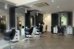 Bare and Worthy Unisex Salon