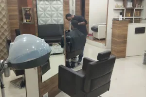 B. Express Hair&amp;Beauty Unisex Salon