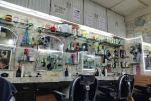 Santosh Giri Hair Cutting Salon